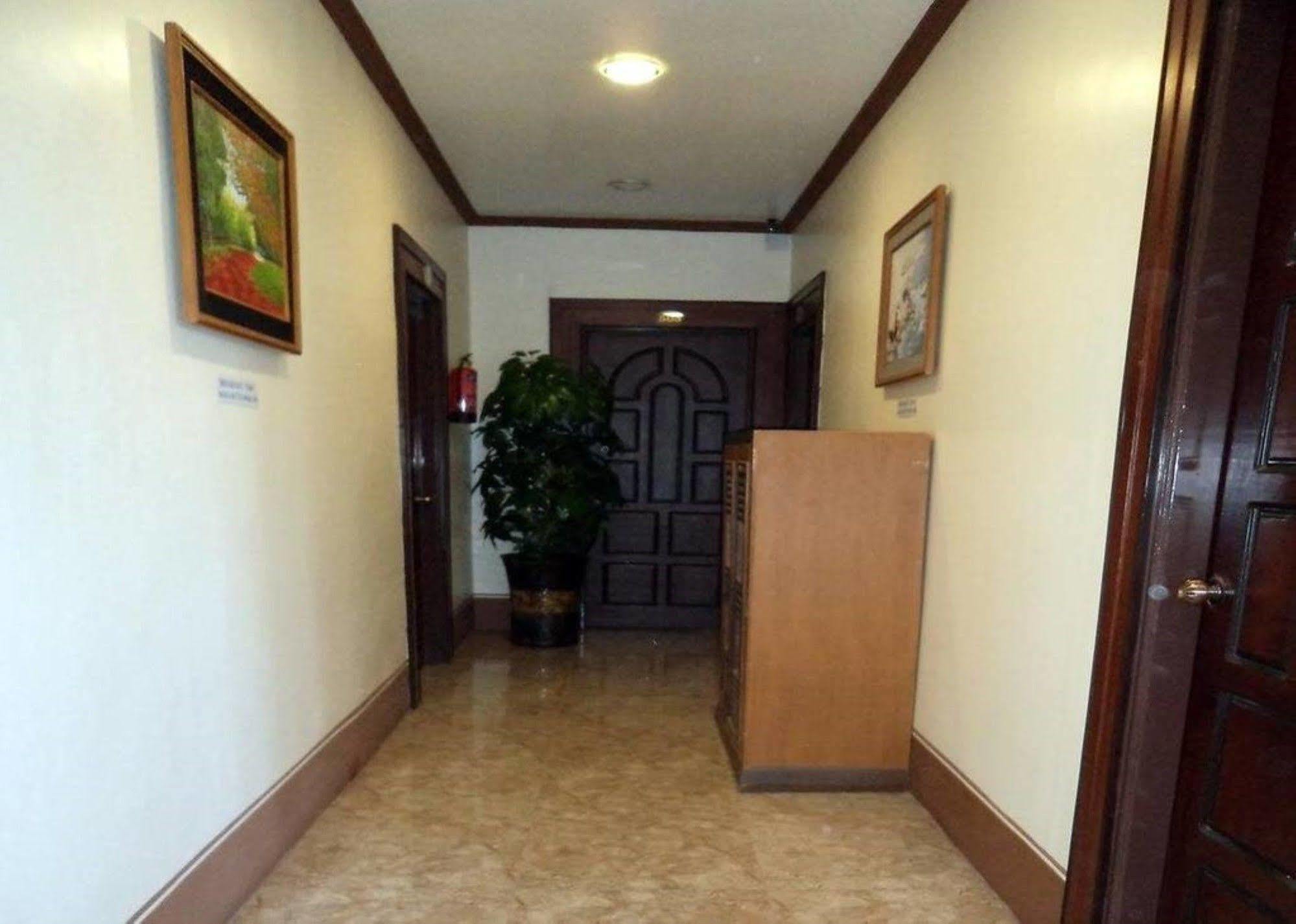 Hotel Sahara Mandalay Exterior foto